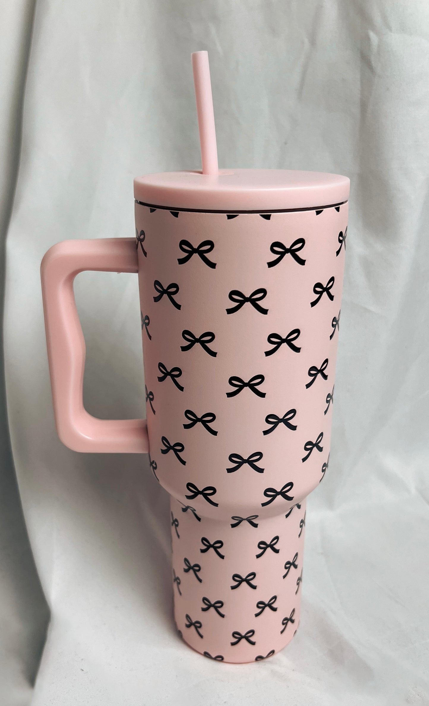 Bows Tumbler 38 oz. With Handle