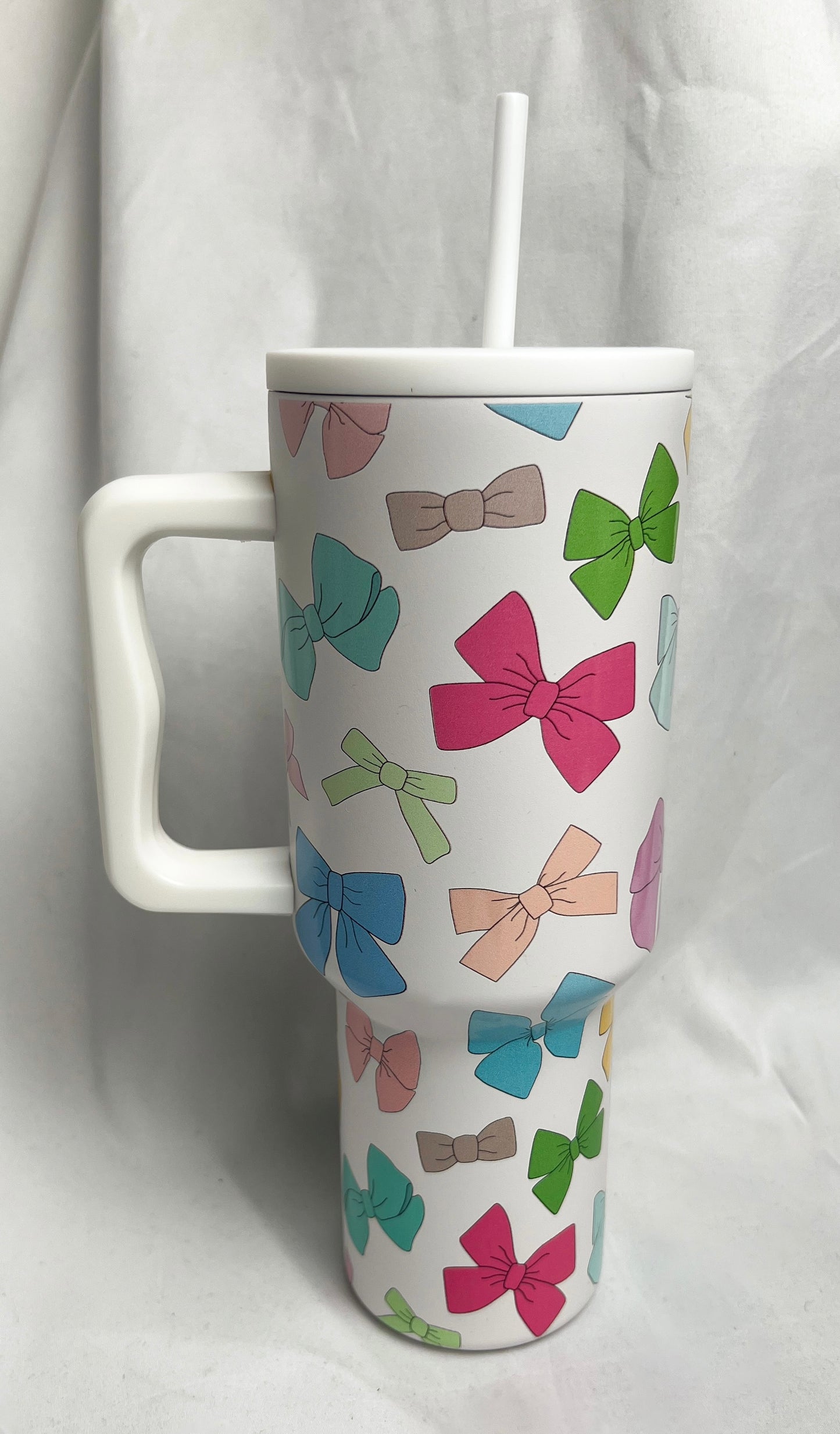 Bows Tumbler 38 oz. With Handle